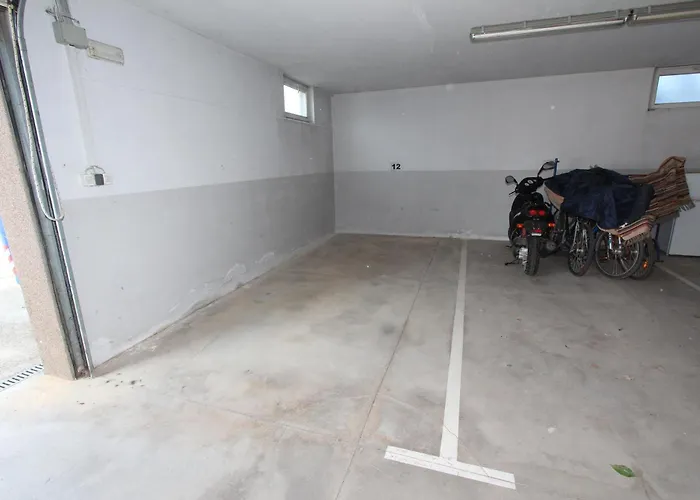 Apartment Adi