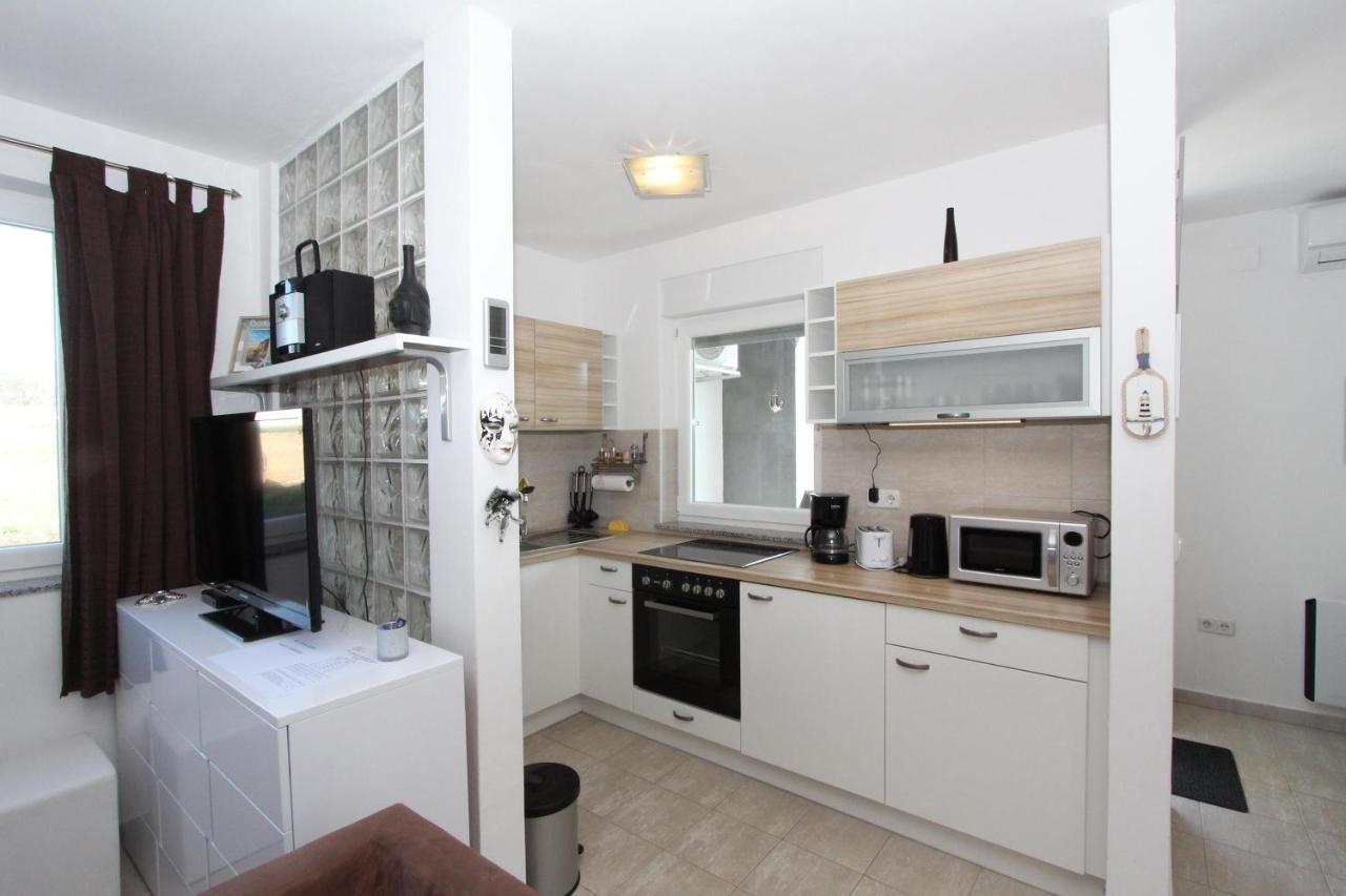 Adi Apartma *